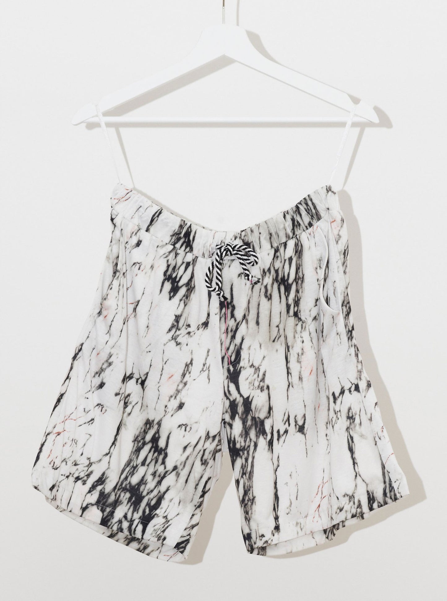 Vinti Andrews Marble Printed Shorts
